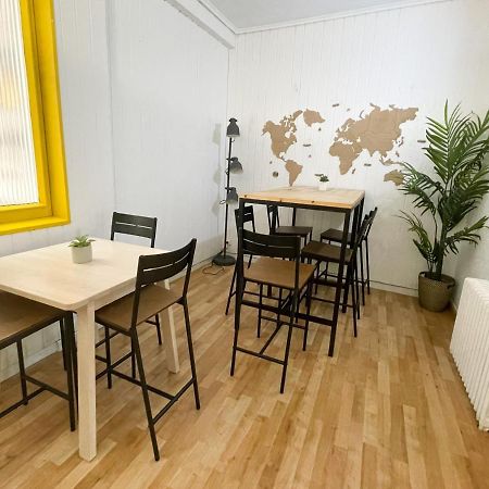 Az The Bridge Hostel - Coliving Zaragoza Exteriör bild