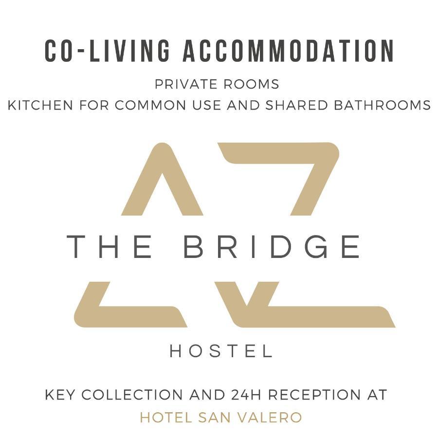 Az The Bridge Hostel - Coliving Zaragoza Exteriör bild