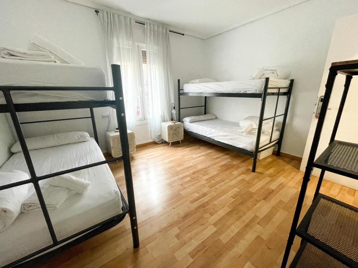 Az The Bridge Hostel - Coliving Zaragoza Exteriör bild