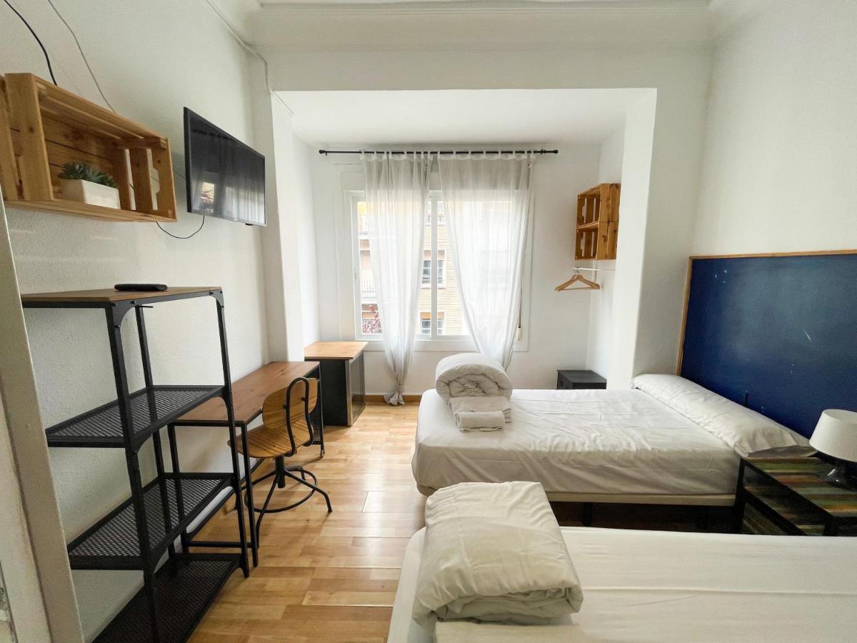 Az The Bridge Hostel - Coliving Zaragoza Exteriör bild